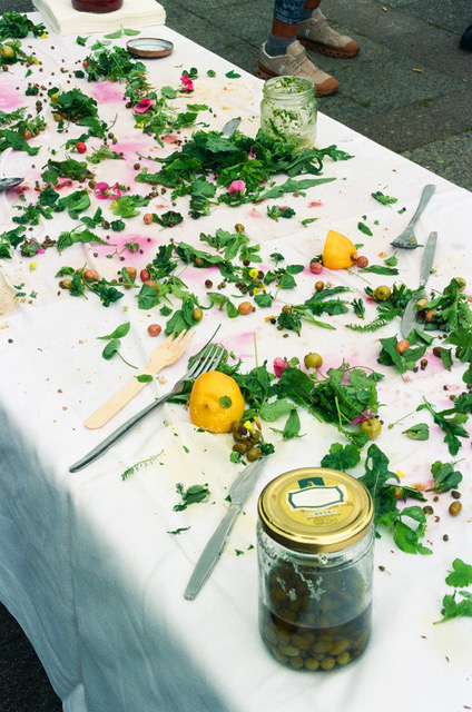 Jasmine Parsley: Make a Salad
Performance beim Moabiter Kunstfestival Ortstermin 2023