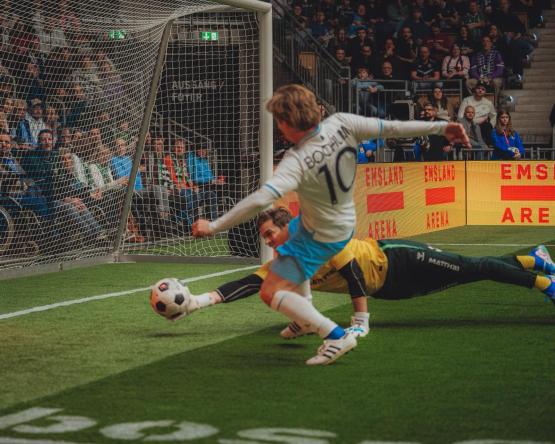 Dariusz Wosz und Felix Wiedwald