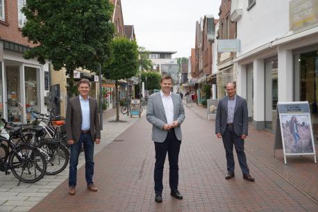 Oberbürgermeister Dieter Krone, Landtagsabgeordneter Christian Fühner und Stadtbaurat Lothar Schreinemacher sind sich sicher, dass Lingen massiv vom Städtebauförderprogramm profitieren wird. 