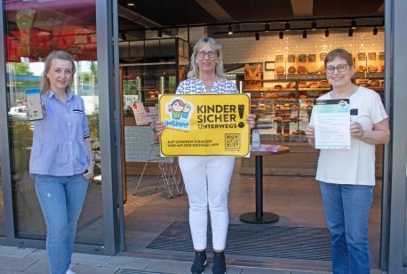 Das Foto zeigt v.l. Natalia Grinke, Hiltrud Frese und Marion Schäfer.