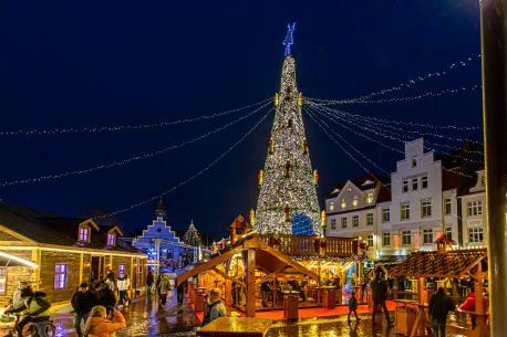 Lingen bietet in diesem Jahr wieder einen der größten und schönsten Weihnachtsmärkte der Region.