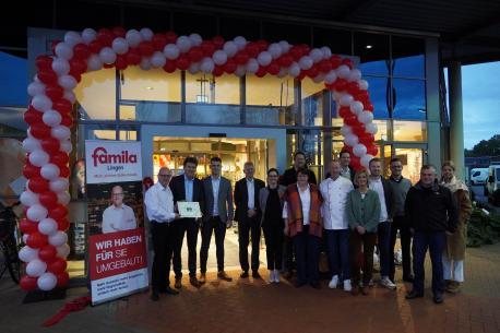 Der Famila-Markt an der Rheiner-Straße feiert Wiedereröffnung.