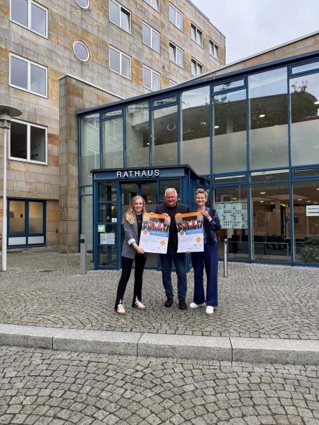 Caroline Ohmann (Wirtschaftsförderung), Jürgen Brüna (Geschäftsführer der Beratungsgesellschaft Nordwest) und Sandra Prekel (Wirtschaftsförderung).