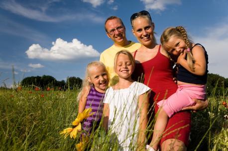 Familie im Feld