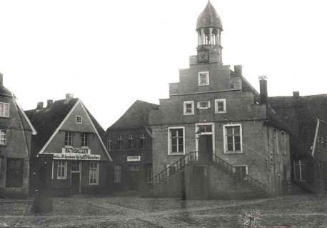 Das Alte Rathaus um 1895.