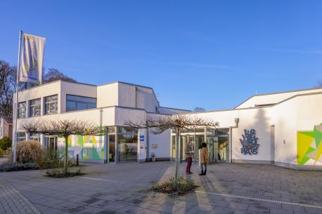 Ludwig-Windhorst-Haus (LWH) in der Gerhard-Kues-Strasse 